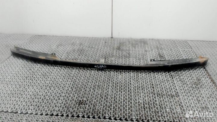 Ресничка под фару Nissan Navara, 2001