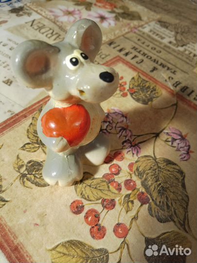 Заяц статуэтка