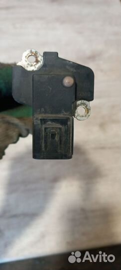 Расходомер воздуха Ford Kuga 1