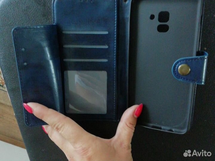 Чехол книжка и стекло на самсунг а8