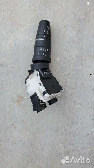 Подрулевой переключатель дворников передний правый
