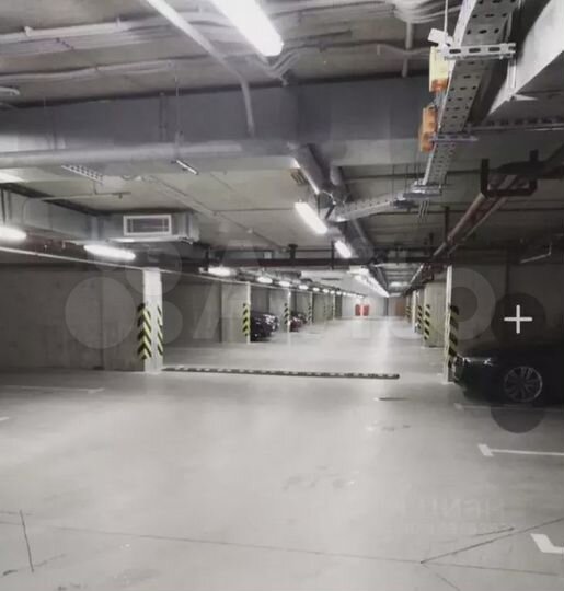 Машиноместо, 10 м²