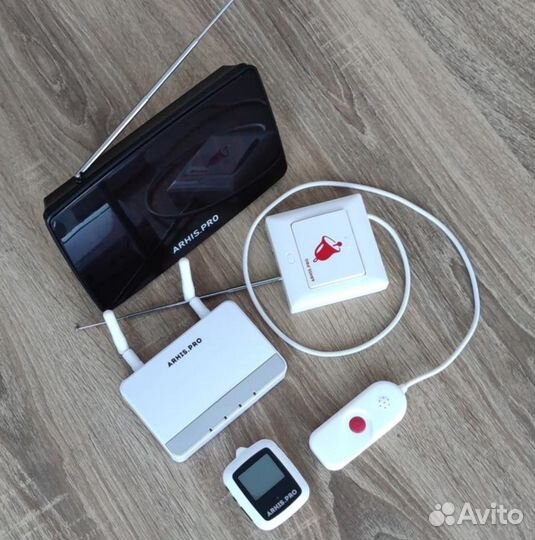 Кнопка вызова персонала, помощи больному в палату