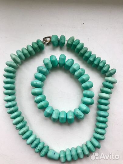 Нитки бус из натуральных камней