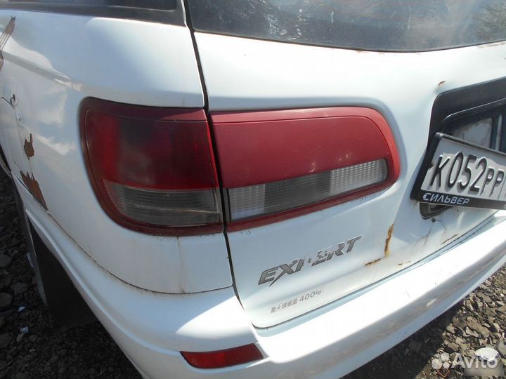 Фонарь задний левый Nissan Expert 1999-2006