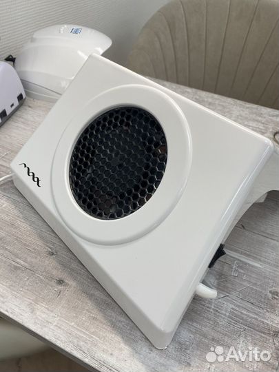 Вытяжка для маникюра