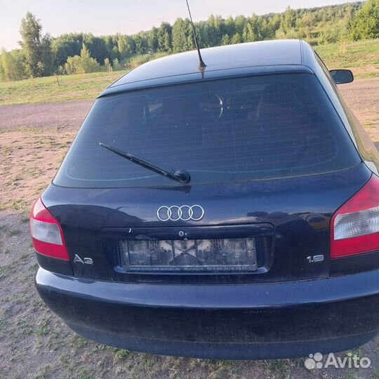 Ауди А3 2002 год 1.6 бензин в разбор