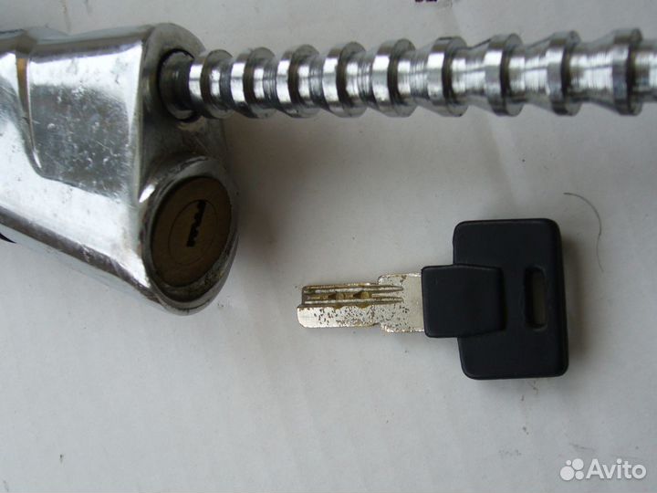 Механический дополнительный замок на руль ключи2шт