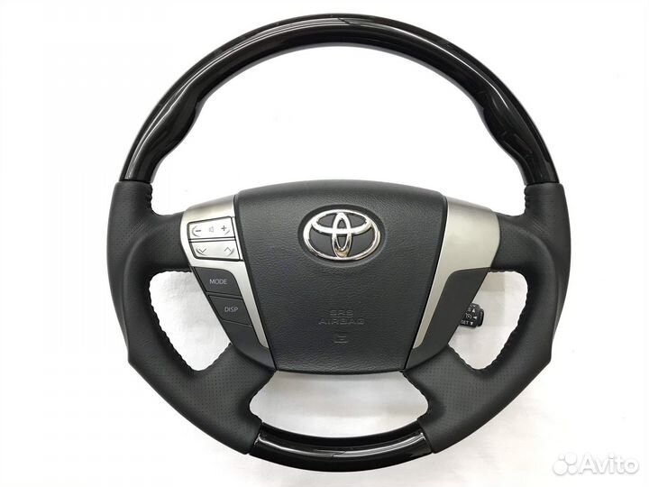 Анатомический руль с чёрной косточкой Toyota
