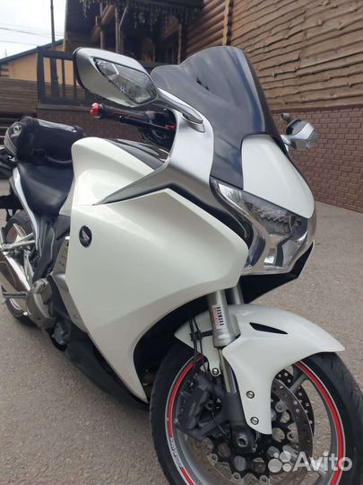 Мотоцикл Honda VFR1200fа