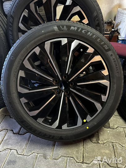 Продам колесо michelin e-premacy 245/50/R20