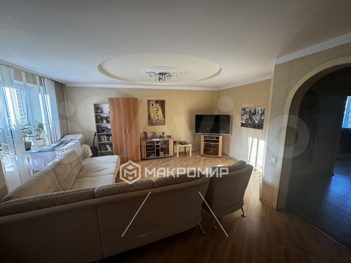 3-к. квартира, 84,6 м², 2/5 эт.