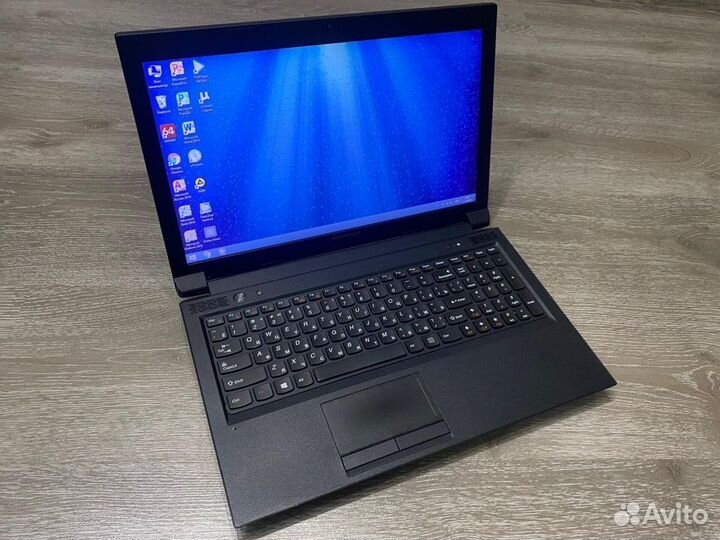 Ноутбук Toshiba Satellite