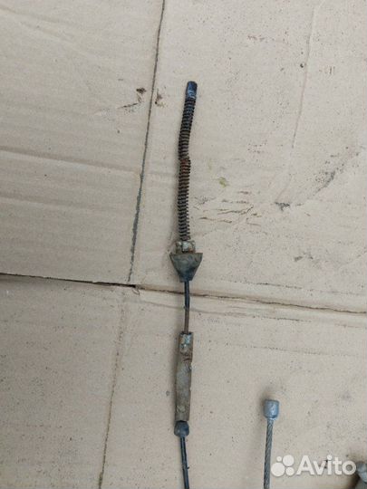 Трос ручника Ford Focus 1 седан 1.8 eudk 2004