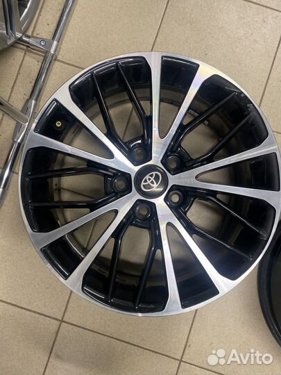 Литые диски r17 от короллы