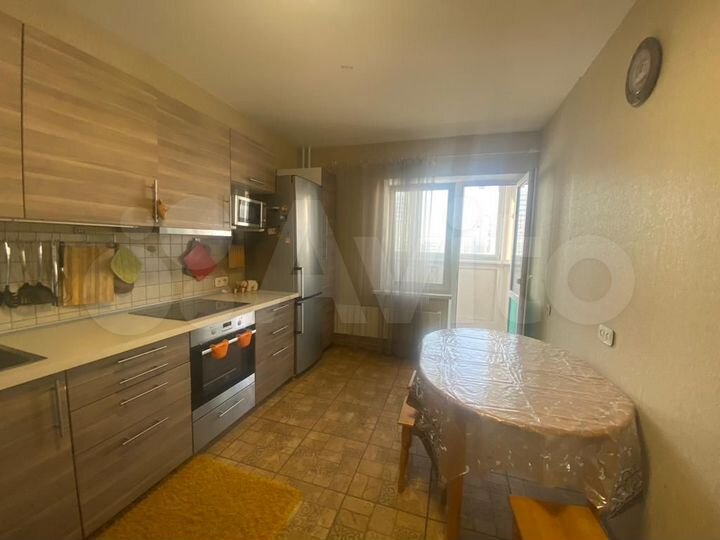 3-к. квартира, 95 м², 16/16 эт.