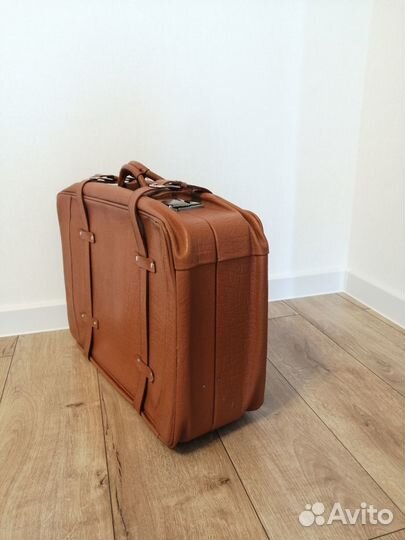Чемодан кожаный времен СССР
