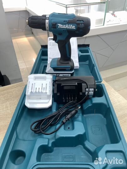 Шуруповерт makita df488d