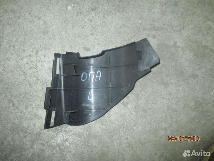 Обшивка багажника 62552-63010 Тойота Опа