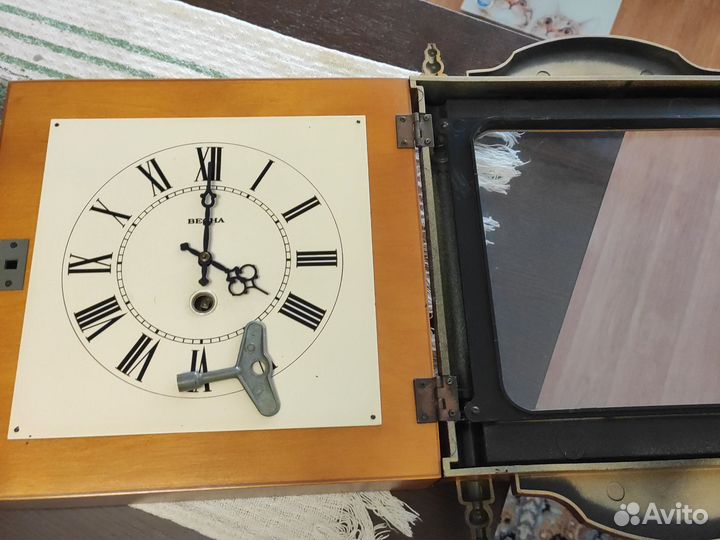 Часы настенные механические СССР