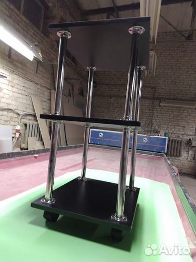 Этажерка на колесах