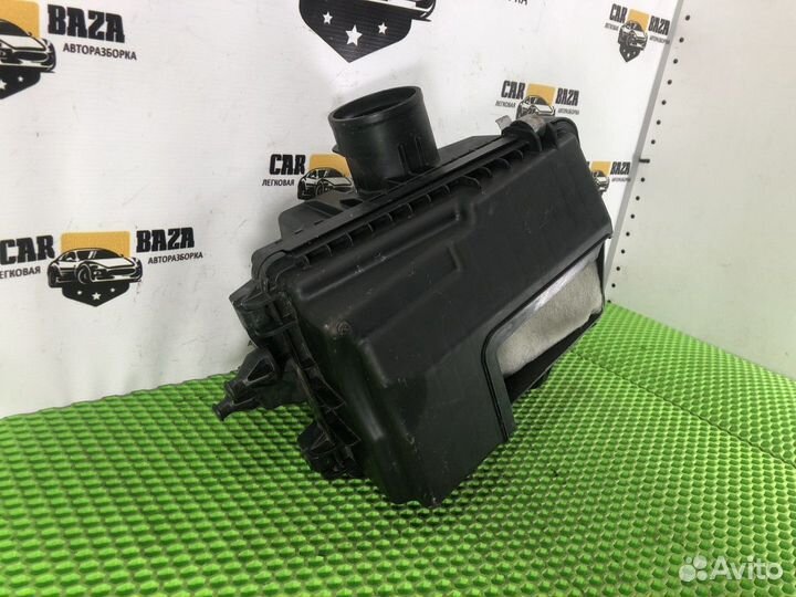 Корпус воздушного фильтра Nissan Qashqai