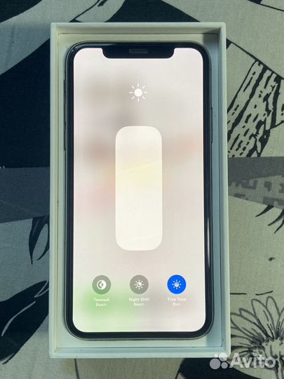 iPhone X, 64 ГБ
