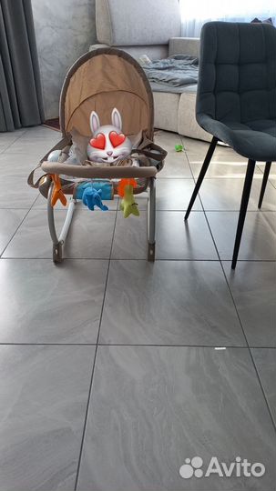 Шезлонг для новорожденных