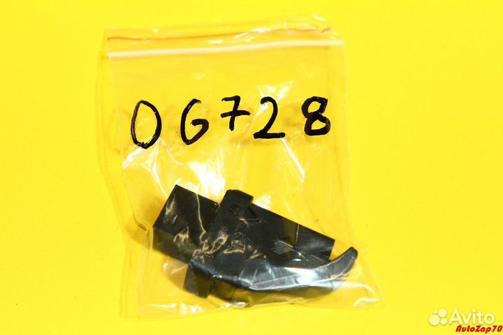 VW Phaeton Кнопка обогрева двери правой