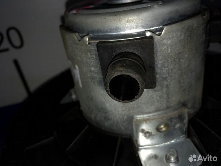 Моторчик печки Лада Калина хэтчбек 21114 2007