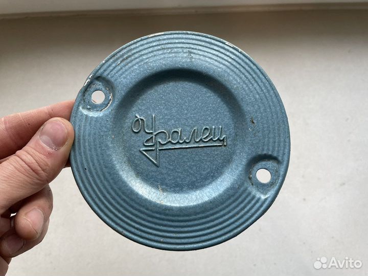 Уралец вывеска