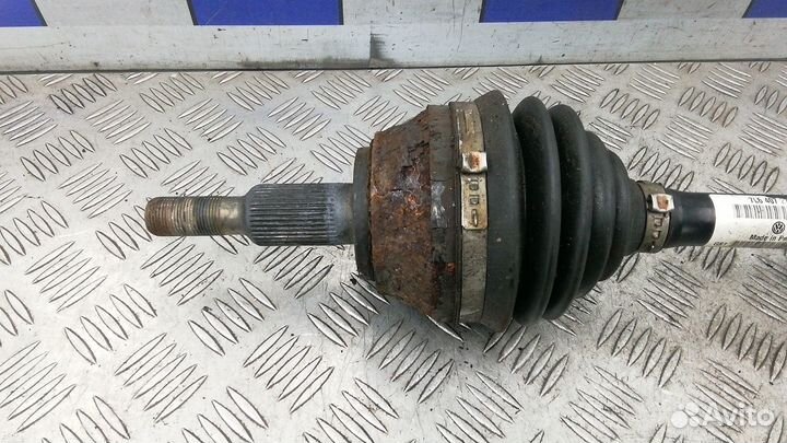 Полуось передняя левая (приводной вал, шрус)