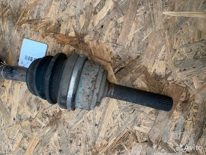 Привод (полуось) правый Kia Sportage 1 бензин 2004