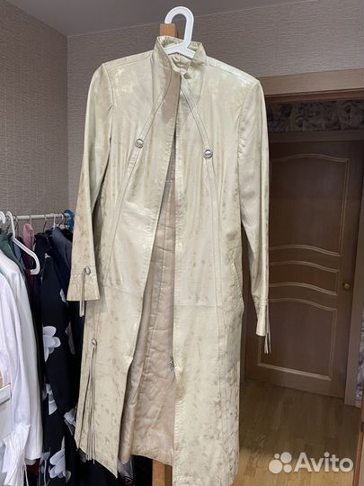 Кожаный плащ