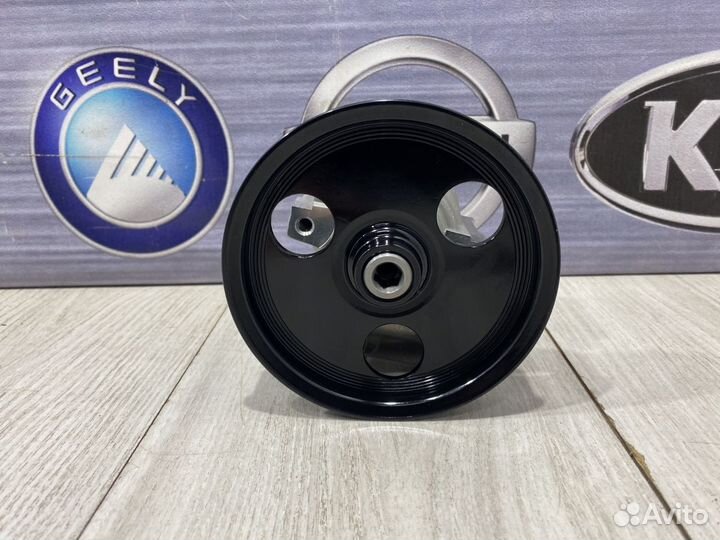 Насос гур гидроусилителя руля Nissan terrano D10