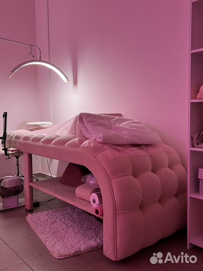 Кушетка и стул