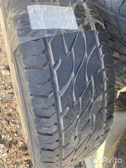 Bridgestone Dueler A/T 697 265/75 R16