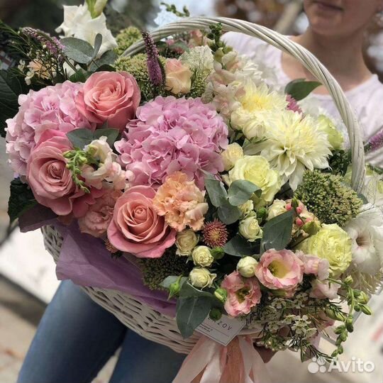 Корзина с цветами