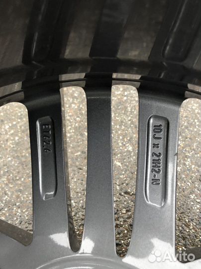 Разноширокие колеса (зима) на Mercedes GLS R21