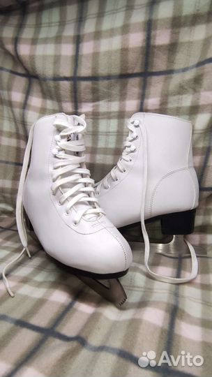 Женские коньки в отличном состоянии, размер 39/40