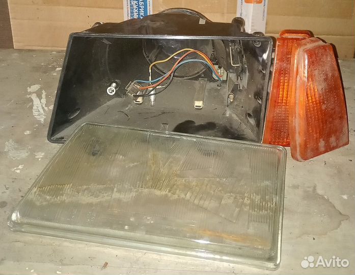 Корпус фары со стеклом