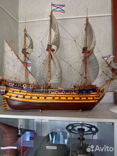 Корабль колекционый