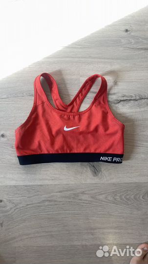 Спортивный топ nike m