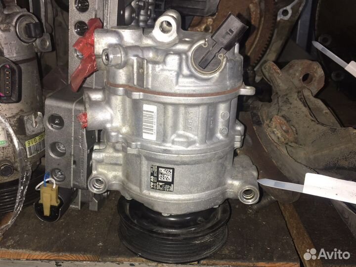 Компрессор кондиционера Audi a6 C7 2015