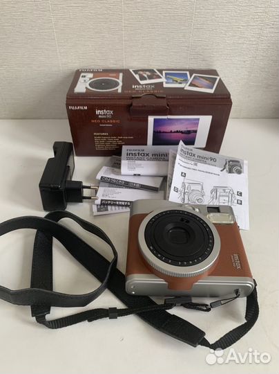 Камера Fujifilm instax mini 90