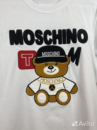 Футболка Love Moschino