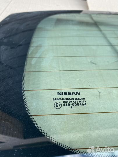 Стекло крышки багажника Nissan Note