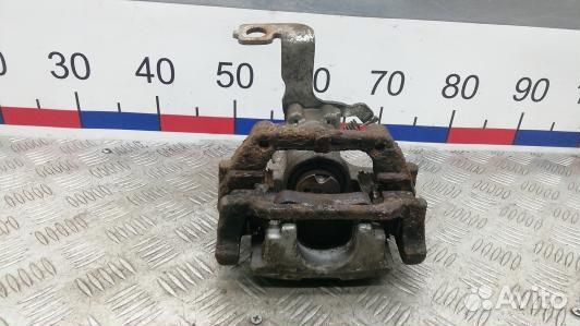 Суппорт тормозной задний правый toyota avensis T27