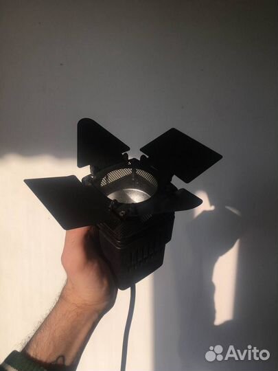 Накамерный свет Logocam