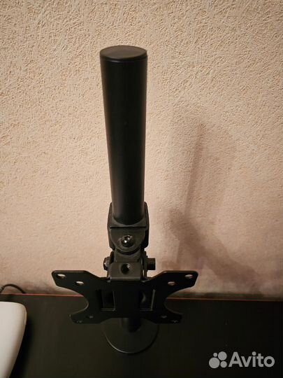 Кронштейн для монитора